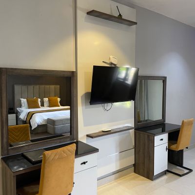 WhatsApp Image 2025-05-30 at 10.32.15 PM (24)