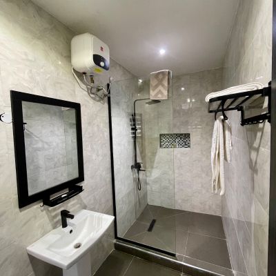 WhatsApp Image 2025-05-30 at 10.32.15 PM (27)